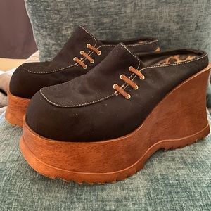 Fashion Bug Vintage Platform Wooden Clogs Leopard Print Black 90s size 7.5